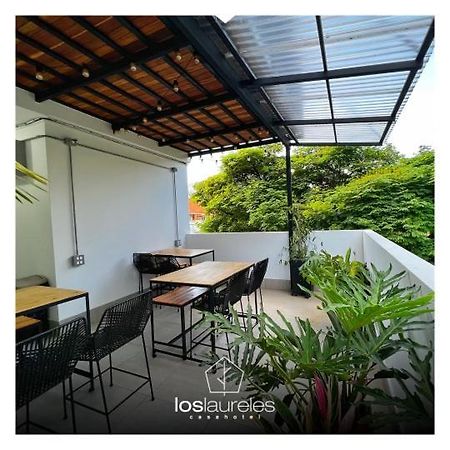 Casa Hotel Los Laureles Medellín Exterior foto